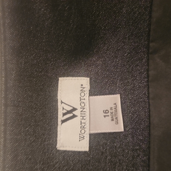 Skirt - Picture 3 of 4